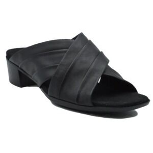 MUNRO | Black Leather Lee Open Toe Twisted Block Kitten Heel Slide Mules, 7.5W